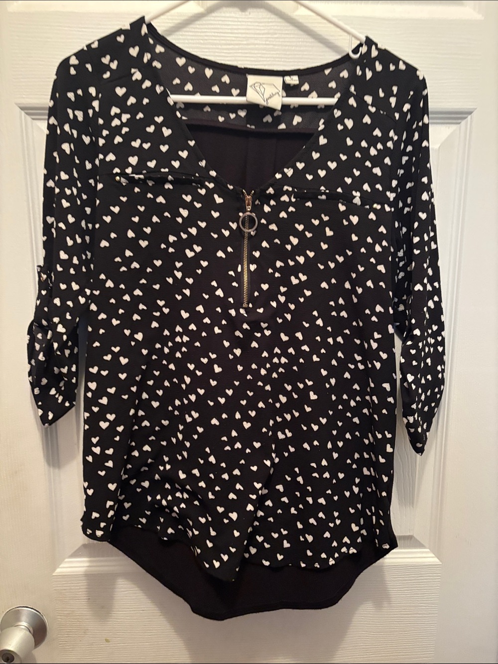 Black Heart Print Zip-Front Blouse with Three-Quarter Sleeves